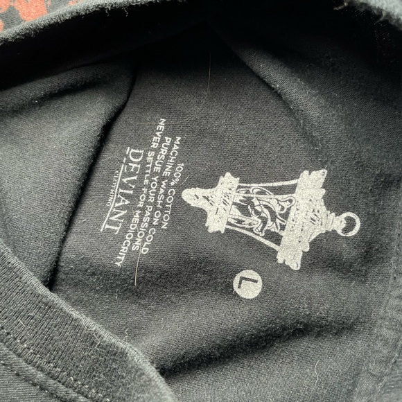 Deviant Brand Clothing Witch Spell Books and Skulls Inspiring The Damned - Picture 2 of 2